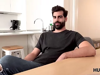 HUNT4K. The wrong door, but the right pussy